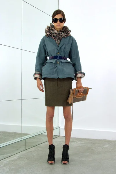 Look 15